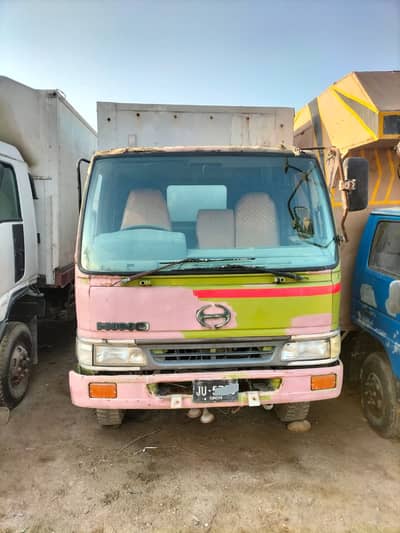 Hino jo8c