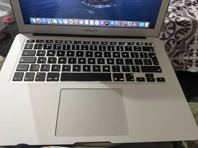 Mac book air 13 inch early 2015 for sale almost new