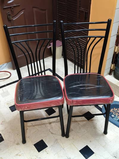 4 chair rod iron new