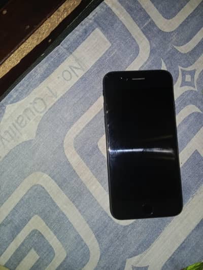 Apple iPhone SE