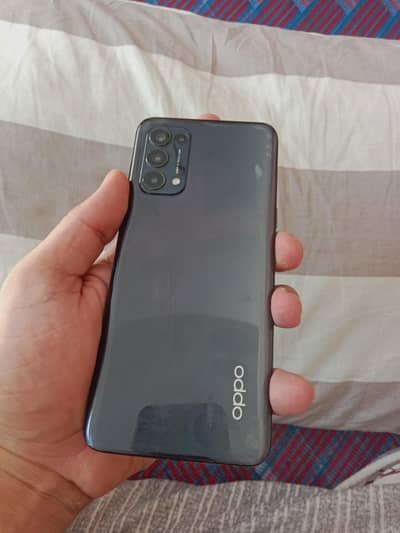 OPPO Reno 5