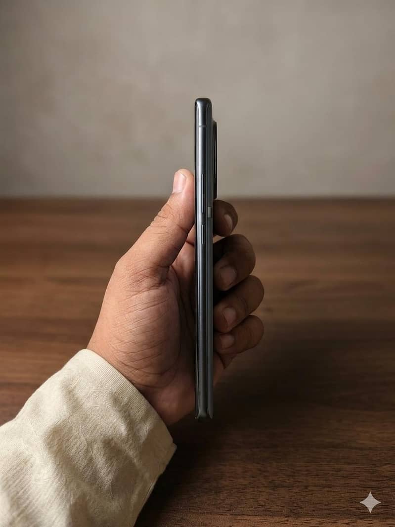 Google Pixel 7a 5