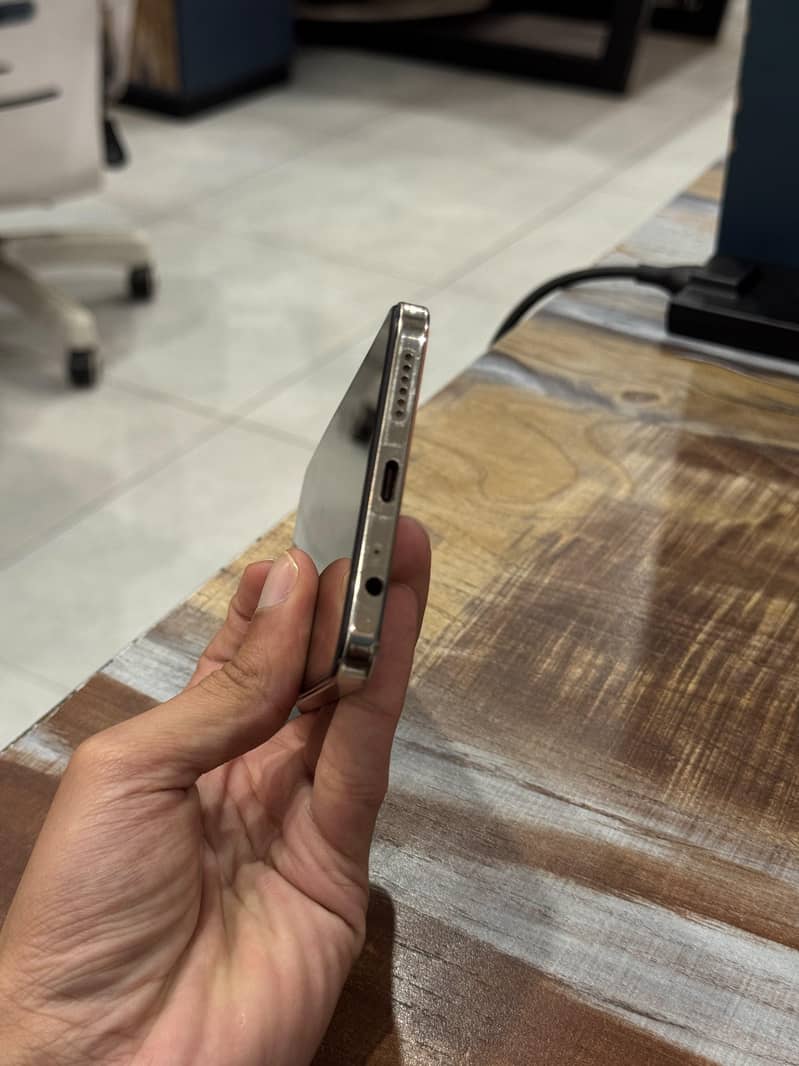 Tecno spark 30 Pro 4