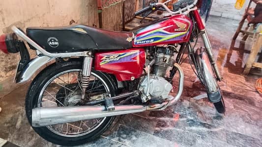 honda for sale  contact me on 03130474959
