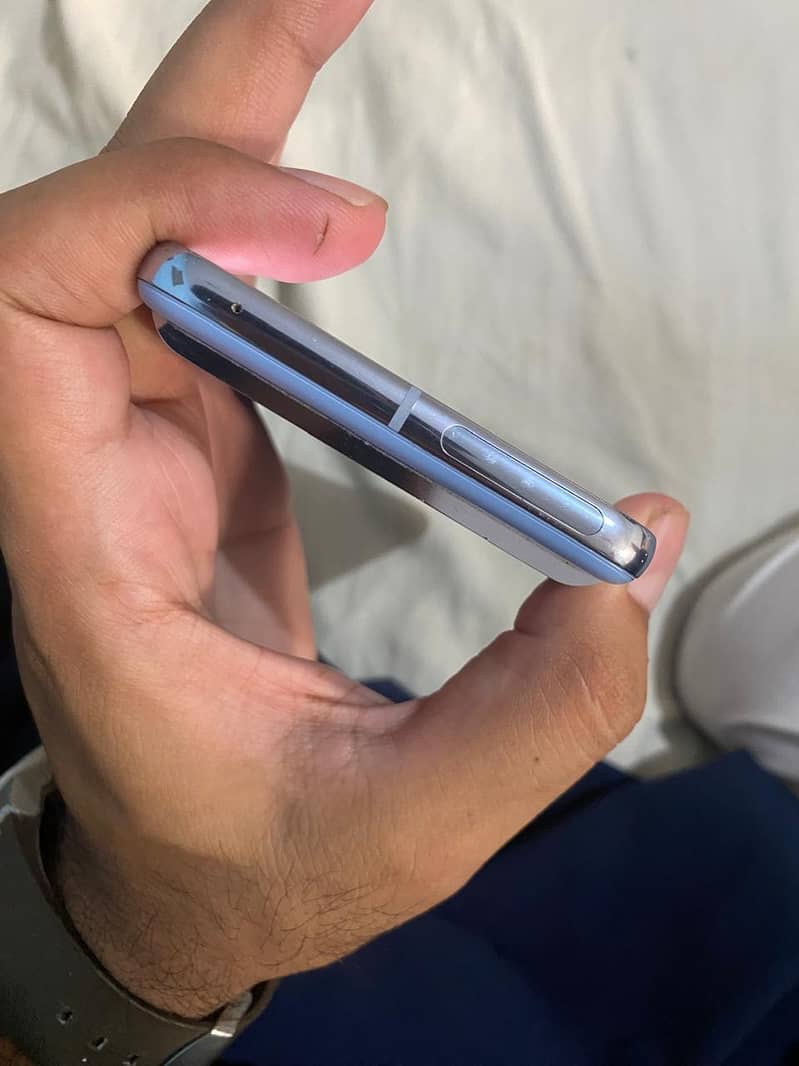 Google Pixel 8 Pro 2