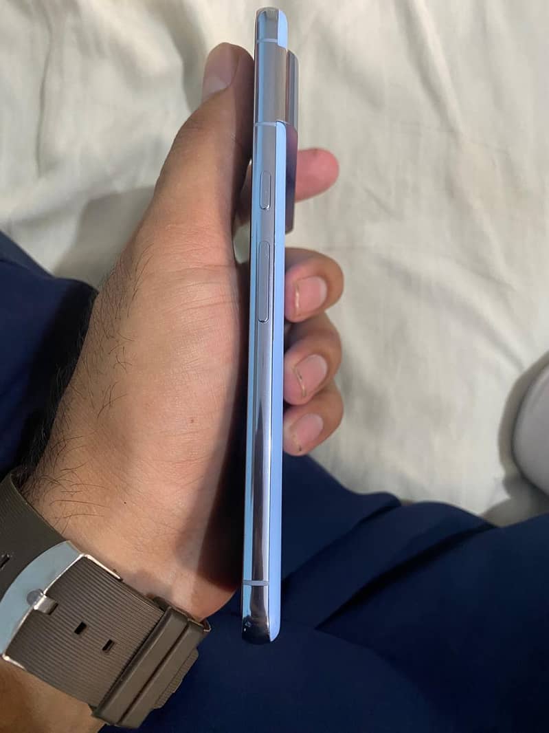 Google Pixel 8 Pro 4