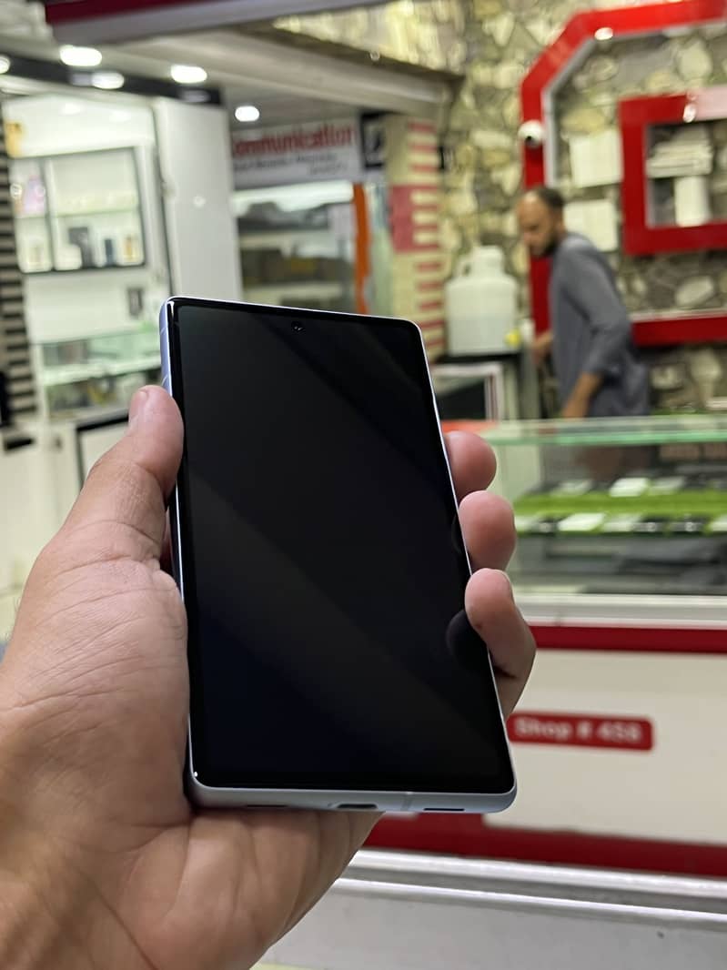 Google Pixel 7a 2