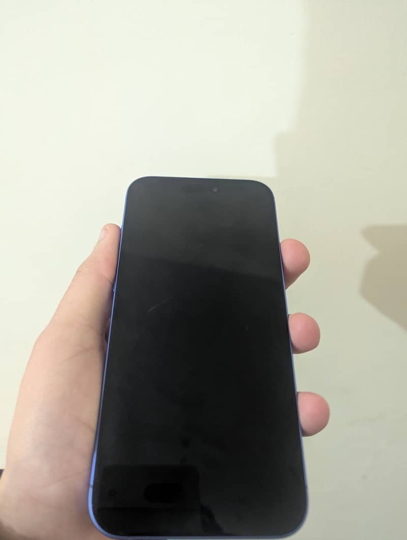 Apple iPhone 16 Plus 1