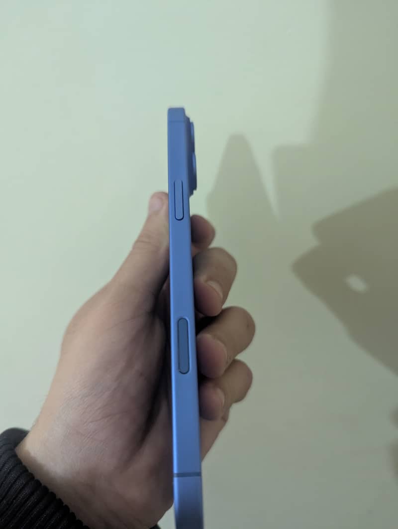 Apple iPhone 16 Plus 2