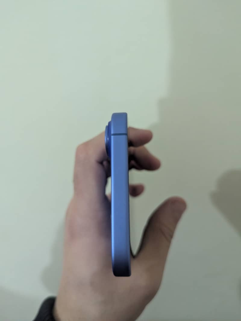 Apple iPhone 16 Plus 7