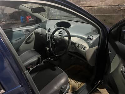 Toyota Vitz 1999
