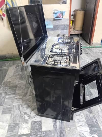 A+ Condition Cooking Range with Oven – Fully Working
