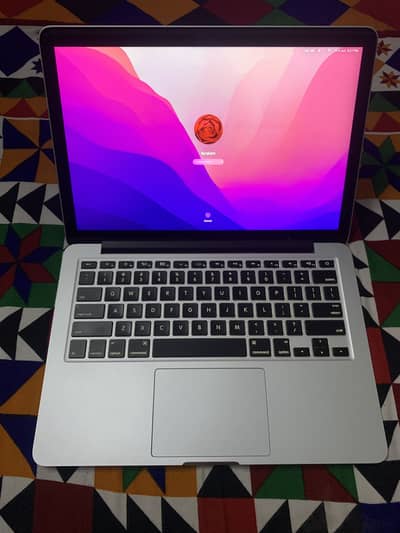 MacBook Pro 2015 8/256 10/10 condition