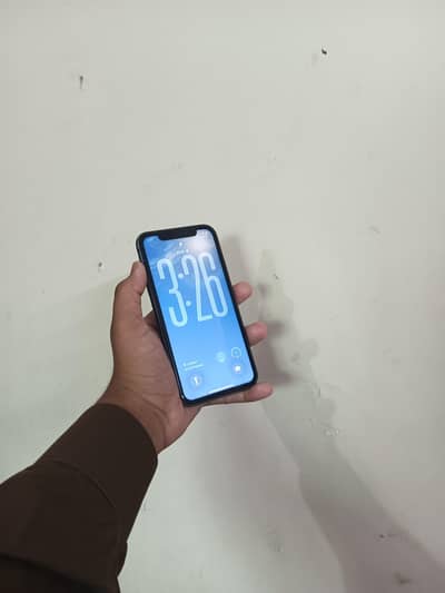 Apple iPhone 11.10/9 condition. non pta jv