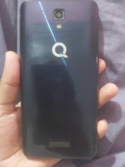 Qmobile J7