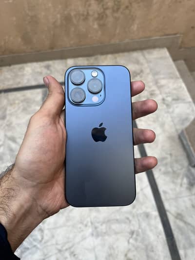 Apple iPhone 15 Pro jv