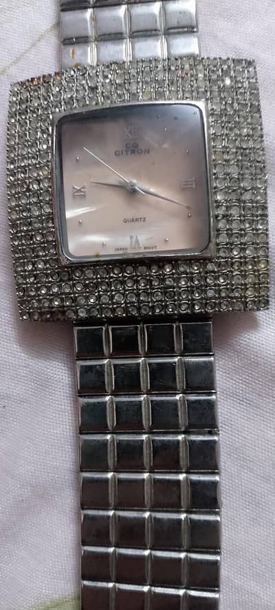 men watch