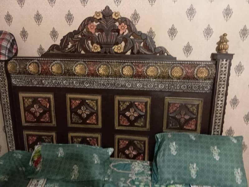 bed set sofa set dining table 0