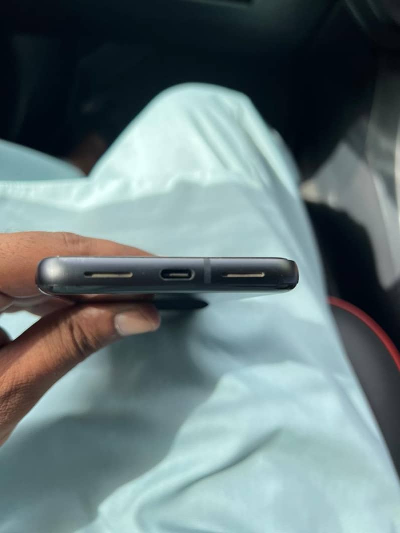 Google Pixel 8 2