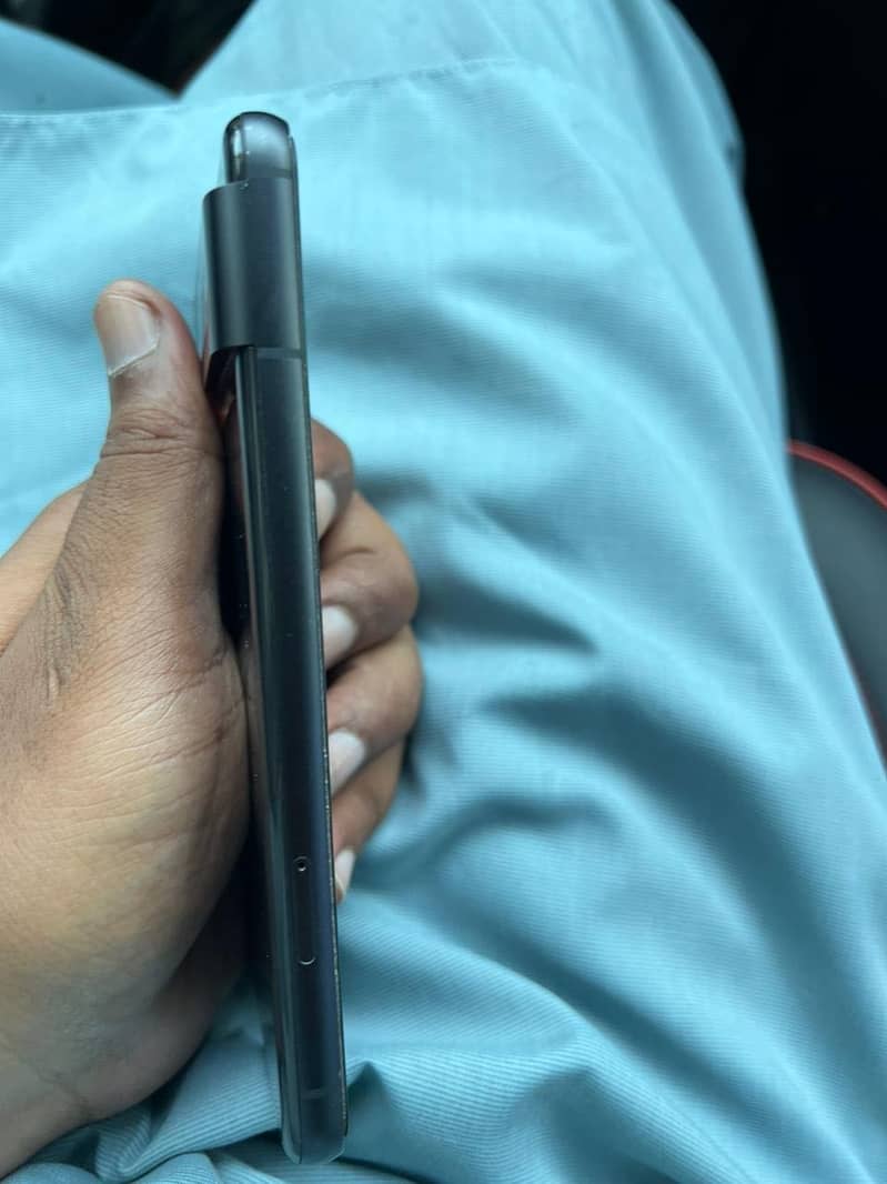 Google Pixel 8 4