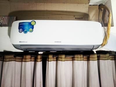 URGENT SALE kENWOOD inverter split AC 1.5 Ton call/03010443260