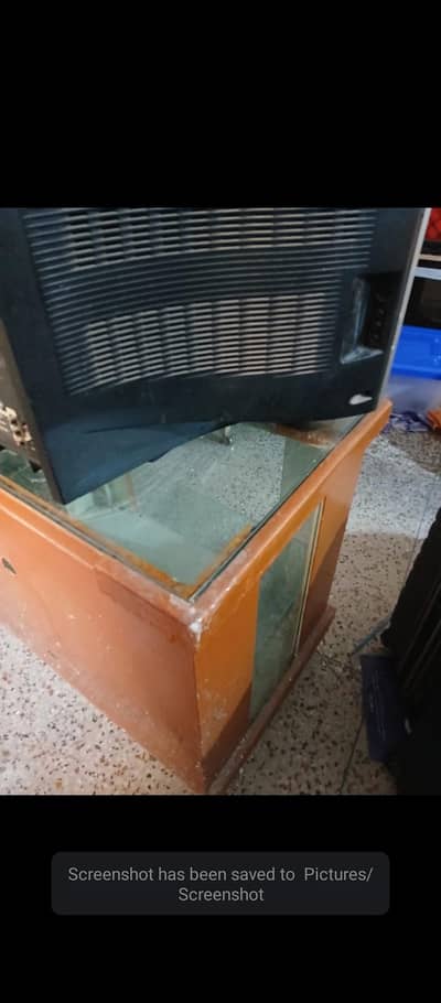 Samsung 32 Inch TV with Glass Trolley for Sale