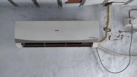 Haier 1.5 ton Inverter AC (urgent sale)