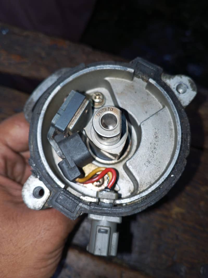 Distributor 6