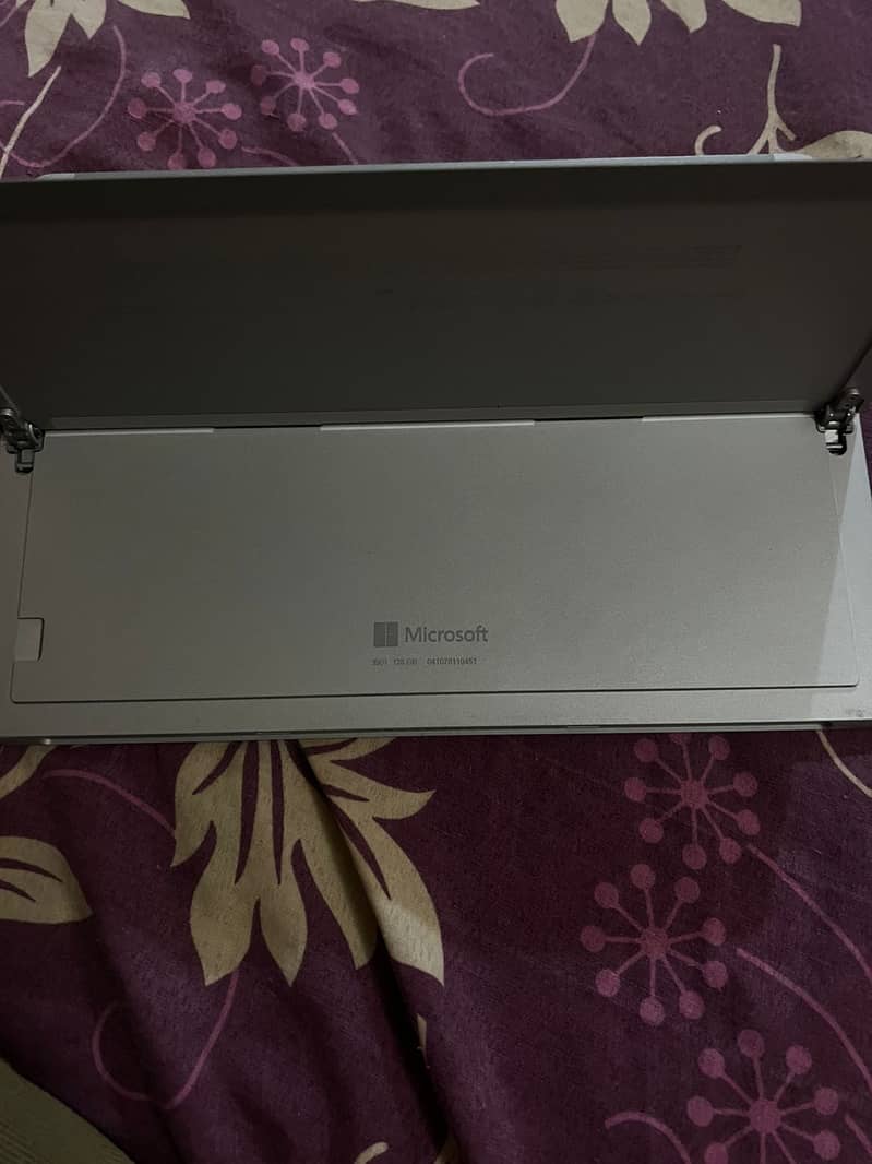 Microsoft surface go 2 5