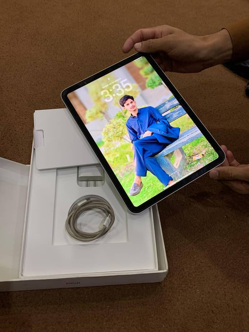 iPad A16 1
