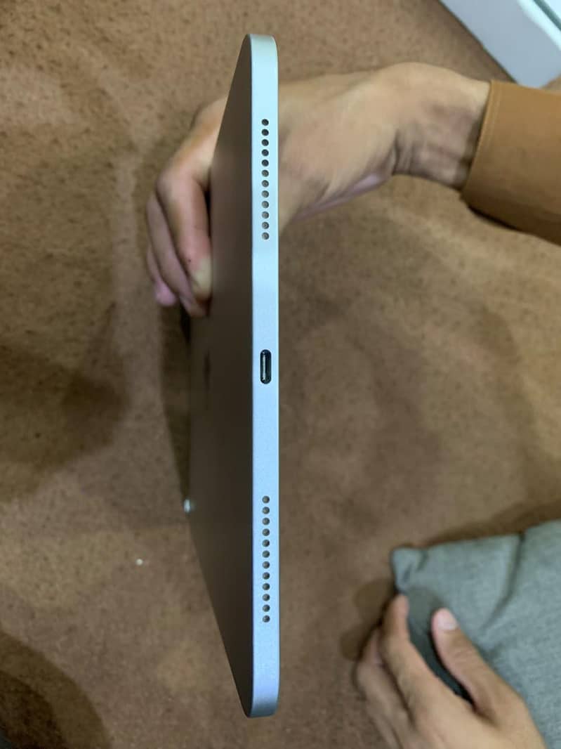 iPad A16 4