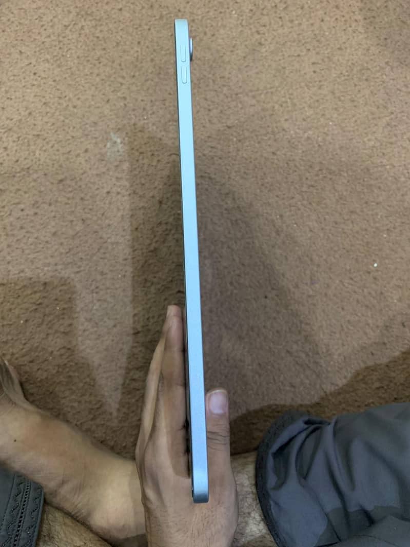 iPad A16 5