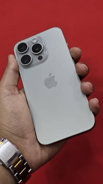 Apple iPhone 15 Pro FU