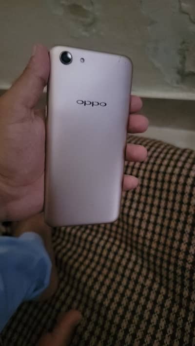 OPPO A83