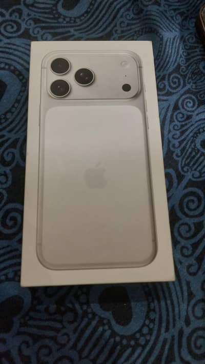 Apple iPhone 17 Pro Max - 256 GB Silver | Factory Unlock Just Box Open
