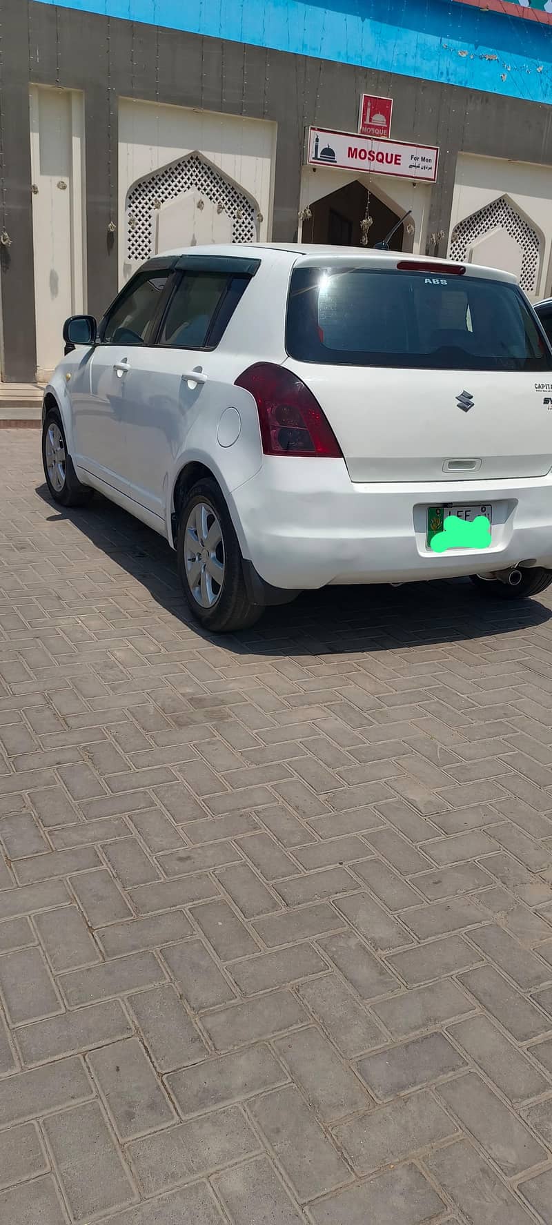 Suzuki Swift 2011 5