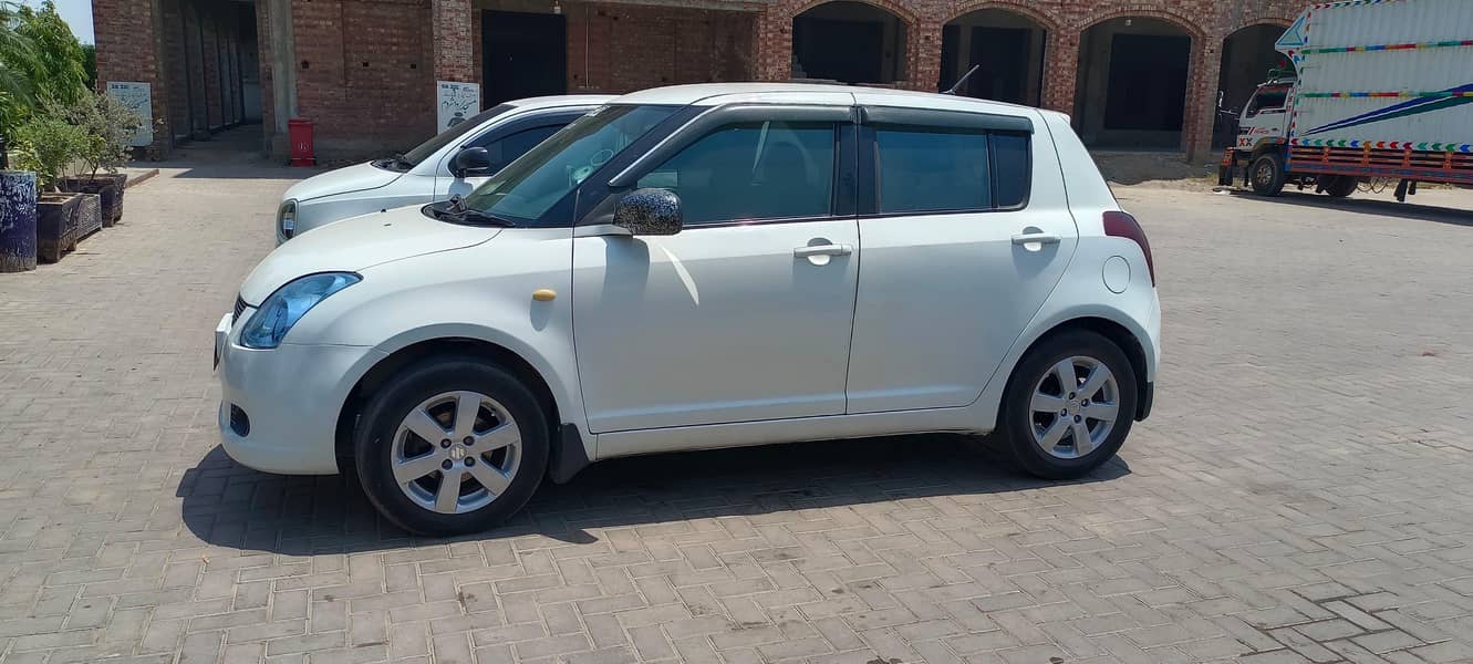Suzuki Swift 2011 6