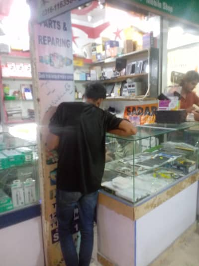 PRIME LOCATION CORNER SHOP FOR SALE