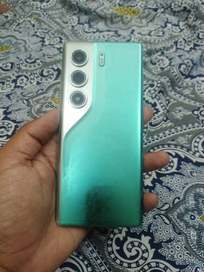 Tecno CAMON 40 Pro