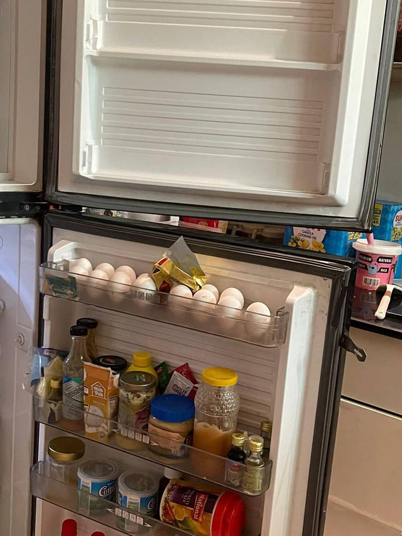 refrigerator 4