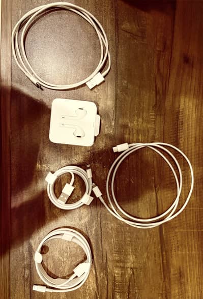 iOS lightning charging cables