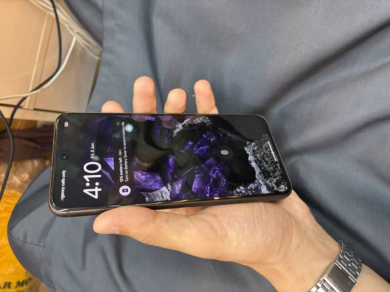 Google Pixel 8 9