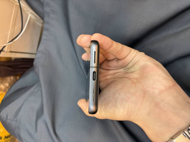 Google Pixel 8 10