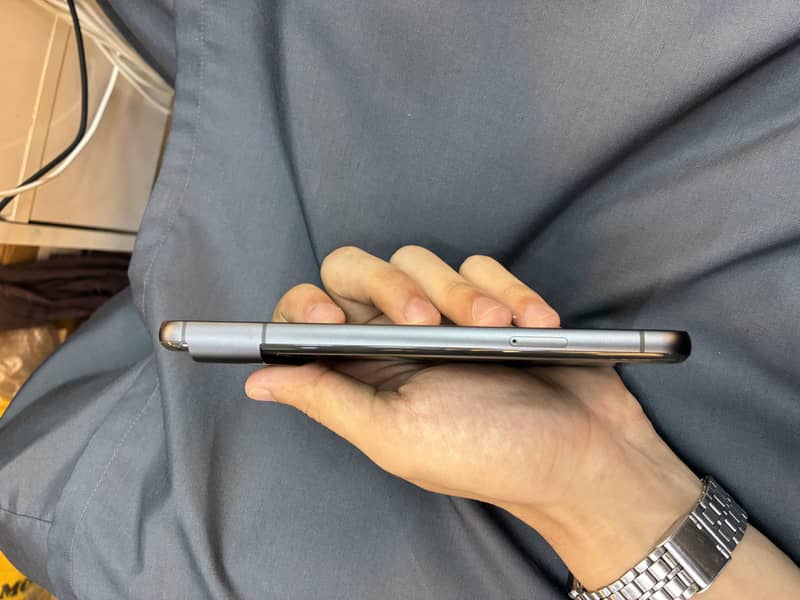 Google Pixel 8 13