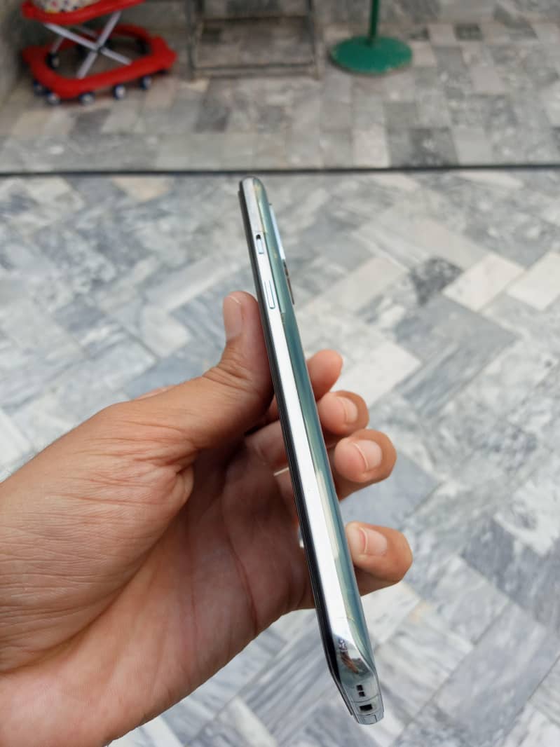 one plus 8t 4