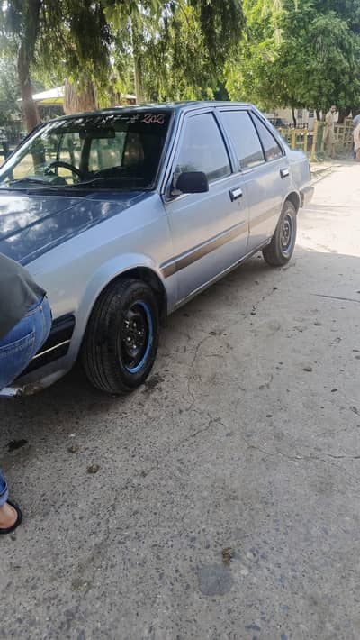 Nissan Sunny 1985