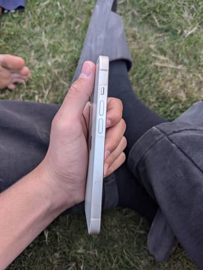 Apple iPhone 14