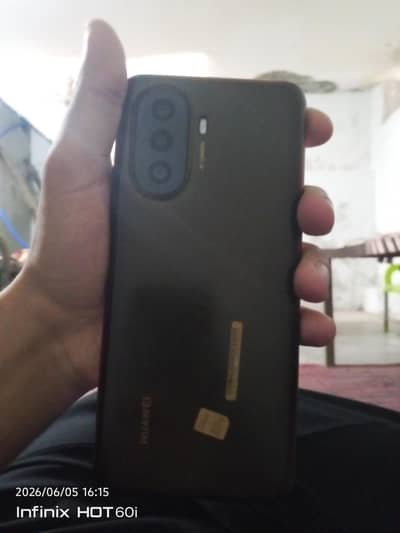 Huawei Nova Y70 Plus