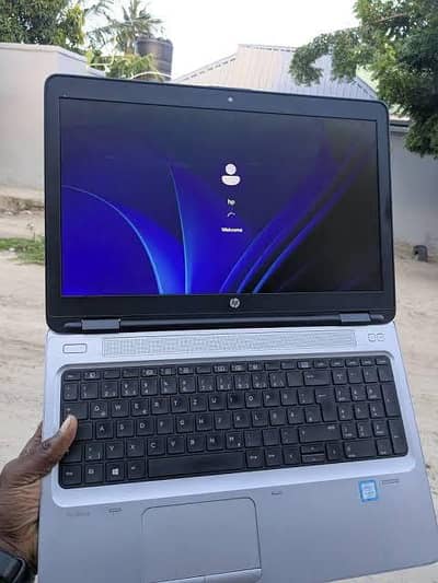 Hp probook 650 G2, i5 6th gen, 8gb ram ddr4, 256ssd