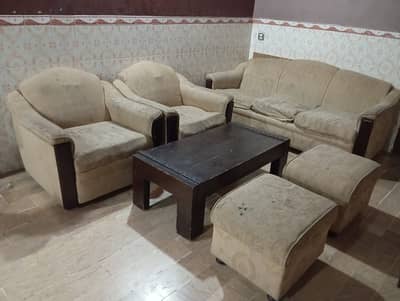7 Seater Sofa Set (Rs. 15,000)